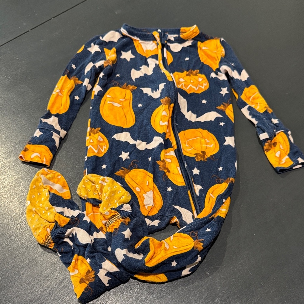 Posh Peanut Spooky Pumpkins Footie - 18-24 months